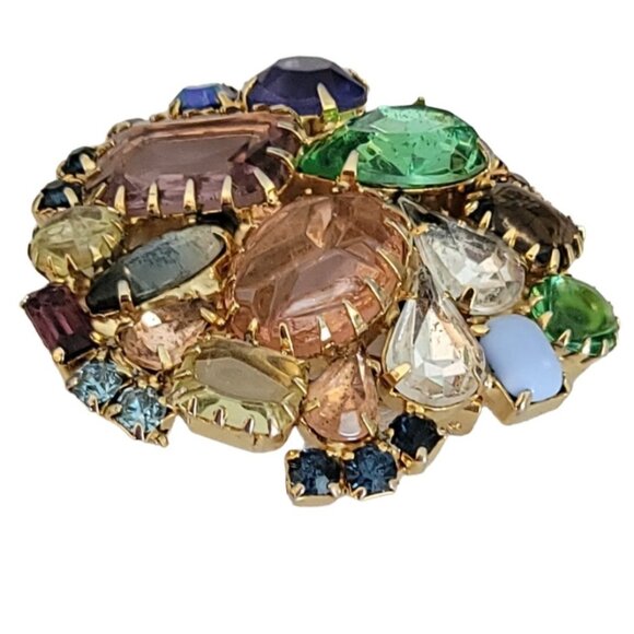 Gold Tone Molded Glass, Rhinestone Prong-Set Cluster Brooch, M768 - Picture 5 of 10